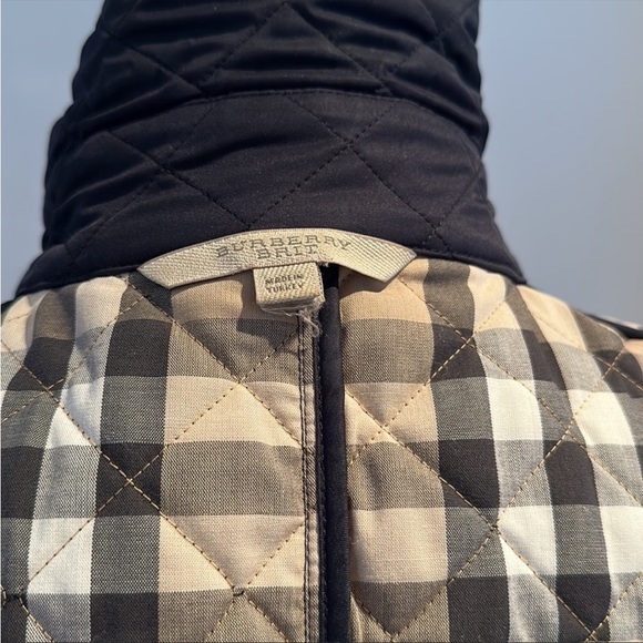 Bought this brand new and lost weight and looks too snug on me have tag - Picture 6 of 6